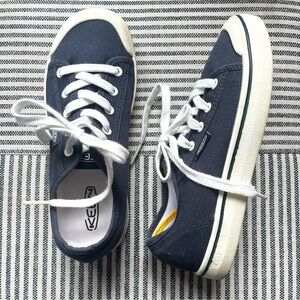 8 Keen Elsa Lite Navy Blue Low Top Canvas Sneaker